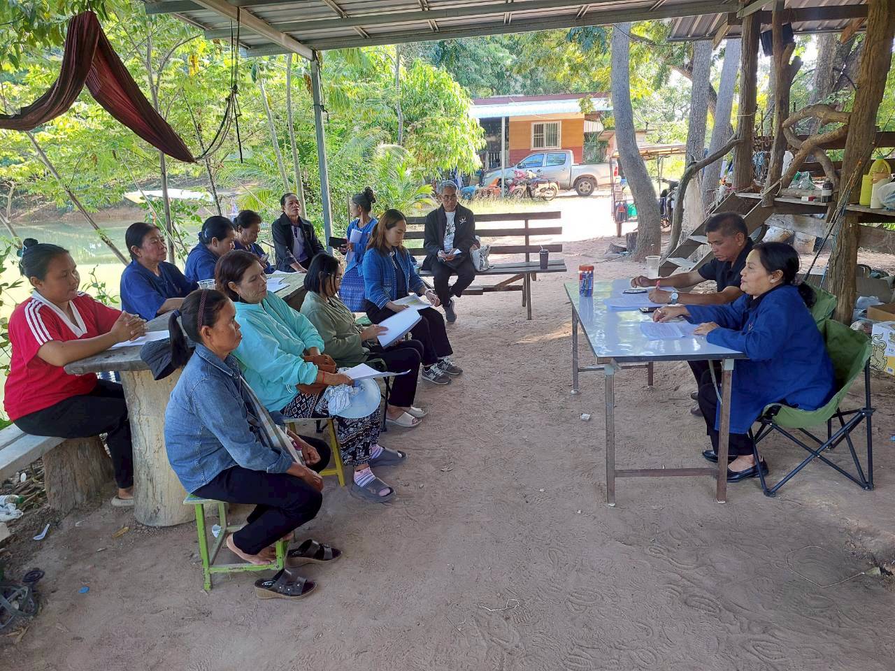 พช.อุบลรัตน์ ประชุมเครือข่าย โคก หนอง นา อำเภออุบลรัตน์ เตรียมความพร้อมการร่วมจำน่ายสินค้าเกษตรอินทรีย์จาก แปลงโคก หนอง นา ในงานเทศกาลไหม นานาชาติ ประจำปี พ.ศ.2568