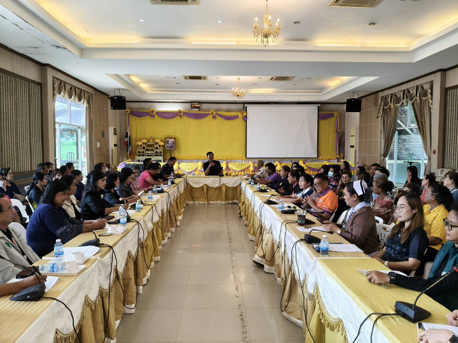 พช.อุบลรัตน์ ร่วมประชุมเตรียมความพร้อมการจัดงานประเพณีบุญเดือนหก (บุญบั้งไฟ) ประจำปี 2569